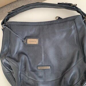 Black leather Liz Claiborne purse